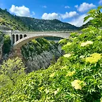 Alojamento de Acomodação e Pequeno-almoço Melisande Au Pays Des Orjouliers Saint-Jean-de-Fos
