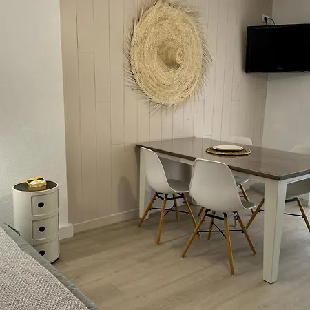 Melisande Au Pays Des Orjouliers Bed & Breakfast Saint-Jean-de-Fos