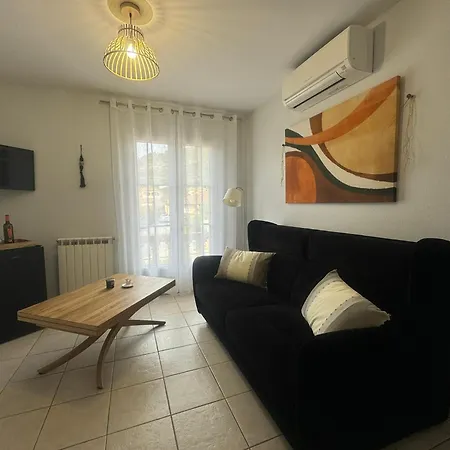 Melisande Au Pays Des Orjouliers Bed & Breakfast Saint-Jean-de-Fos