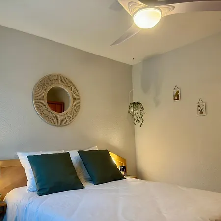 Melisande Au Pays Des Orjouliers Bed & Breakfast *