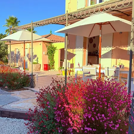 Bed & Breakfast Melisande Au Pays Des Orjouliers 4*