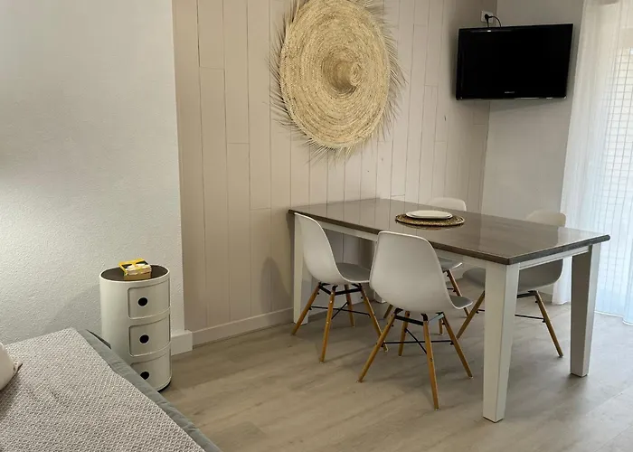 Melisande Au Pays Des Orjouliers Bed & Breakfast Saint-Jean-de-Fos