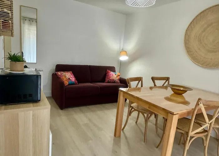 Melisande Au Pays Des Orjouliers Bed & Breakfast
