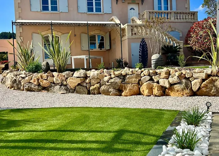 Bed & Breakfast Melisande Au Pays Des Orjouliers 4*