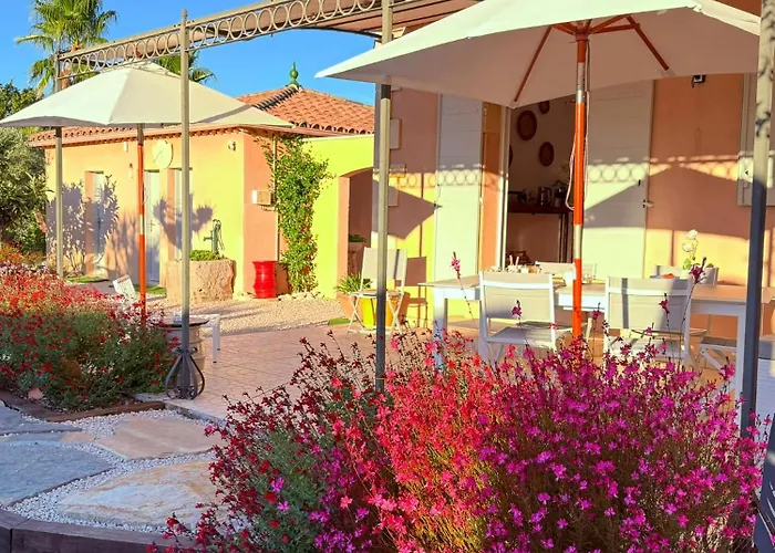 Bed & Breakfast Melisande Au Pays Des Orjouliers 4*